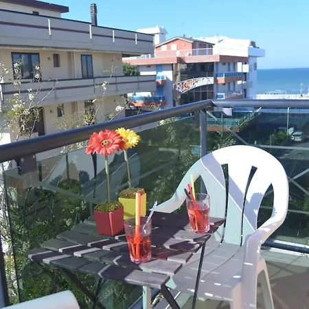 Iride & Rooms- Ideale Per Famiglie E Coppie