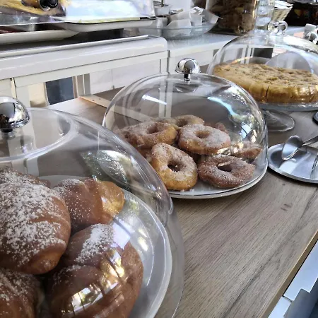 Iride Suite&breakfast- Ideale Per Famiglie E Coppie 2* Riccione