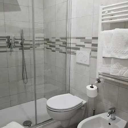 Iride & Rooms- Ideale Per Famiglie E Coppie 2*