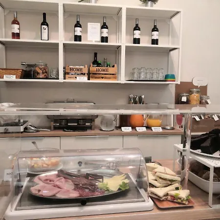 Iride Suite&breakfast- Ideale Per Famiglie E Coppie Hotel 2*
