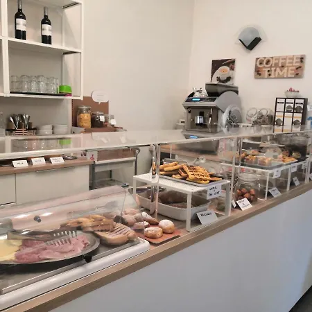 Iride & Rooms- Ideale Per Famiglie E Coppie Hotel Riccione