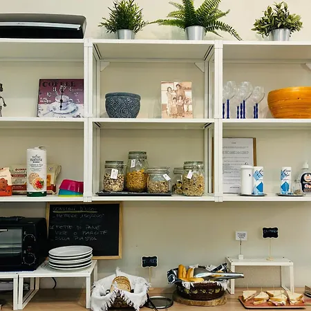 Iride Suite, Breakfast&brunch - Ideale Per Famiglie E Coppie 2*