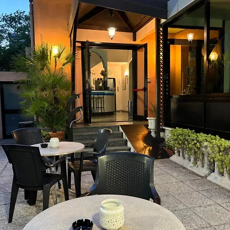 Hotel Iride Suite&breakfast- Ideale Per Famiglie E Coppie