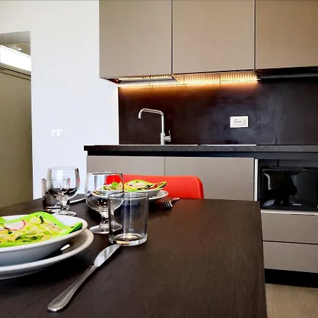 Iride & Rooms- Ideale Per Famiglie E Coppie Hotel 2*
