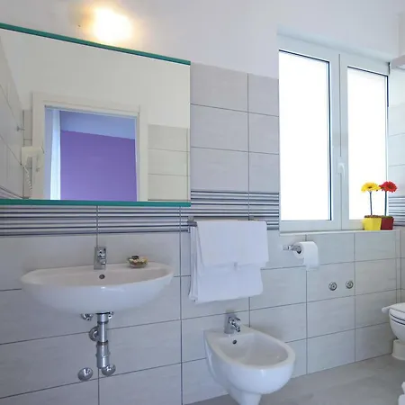 Iride & Rooms- Ideale Per Famiglie E Coppie فندق ريتشيوني