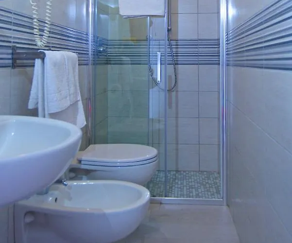 Hotel Iride & Rooms- Ideale Per Famiglie E Coppie 2*