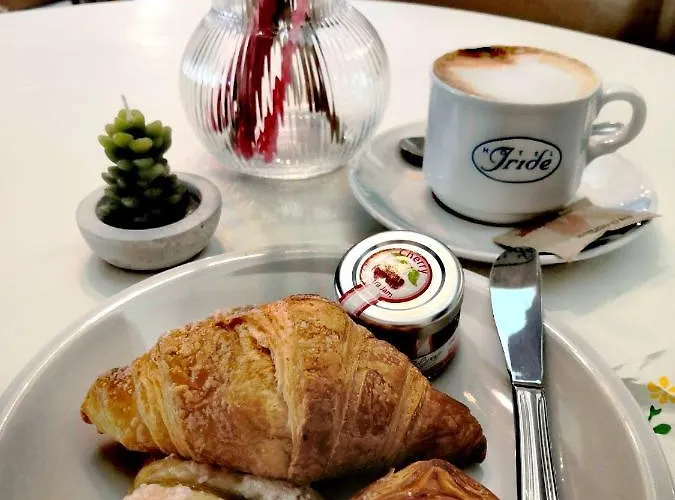 Iride & Rooms- Ideale Per Famiglie E Coppie 호텔