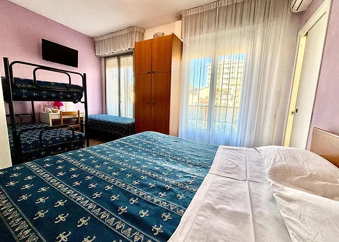 Iride & Rooms- Ideale Per Famiglie E Coppie Hotel Riccione