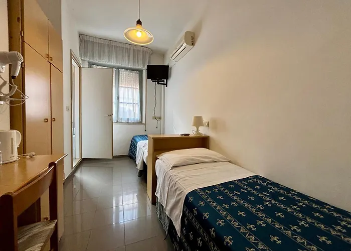 Iride & Rooms- Ideale Per Famiglie E Coppie 2* Riccione