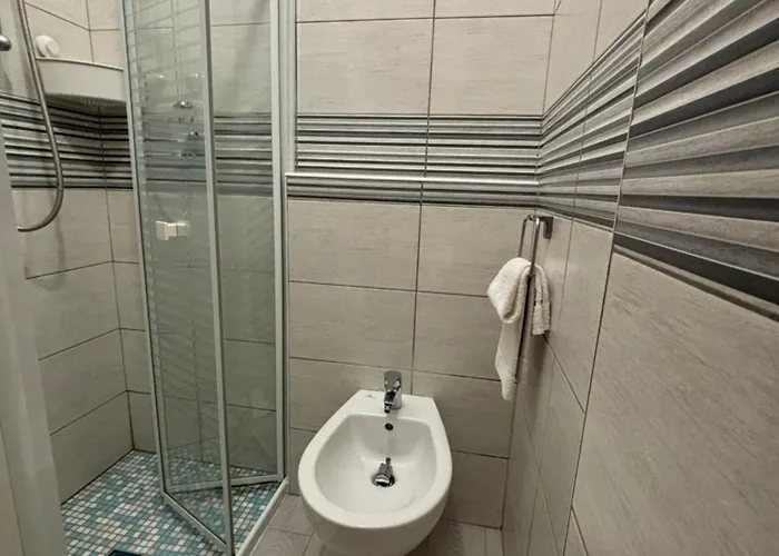 Iride & Rooms- Ideale Per Famiglie E Coppie 2*