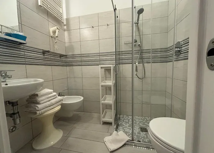 Iride & Rooms- Ideale Per Famiglie E Coppie Hotel