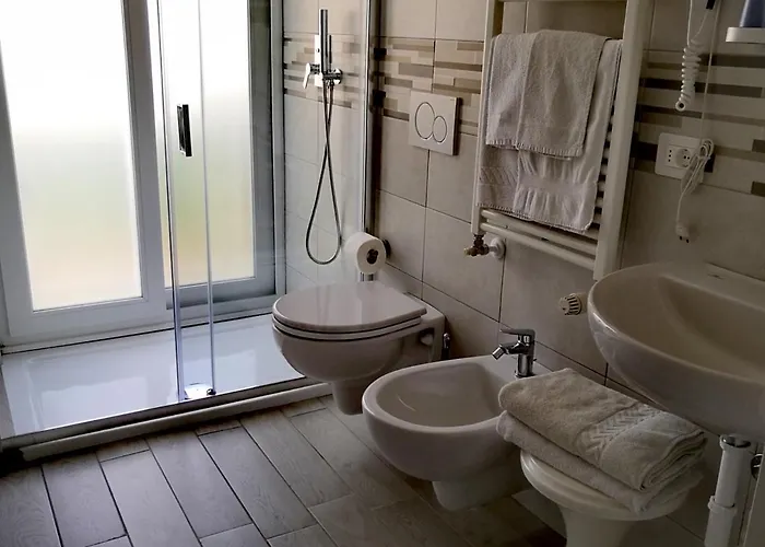 Iride & Rooms- Ideale Per Famiglie E Coppie Szálloda 2*