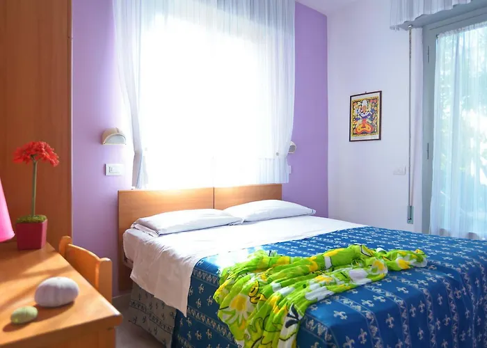 Iride & Rooms- Ideale Per Famiglie E Coppie Hotel